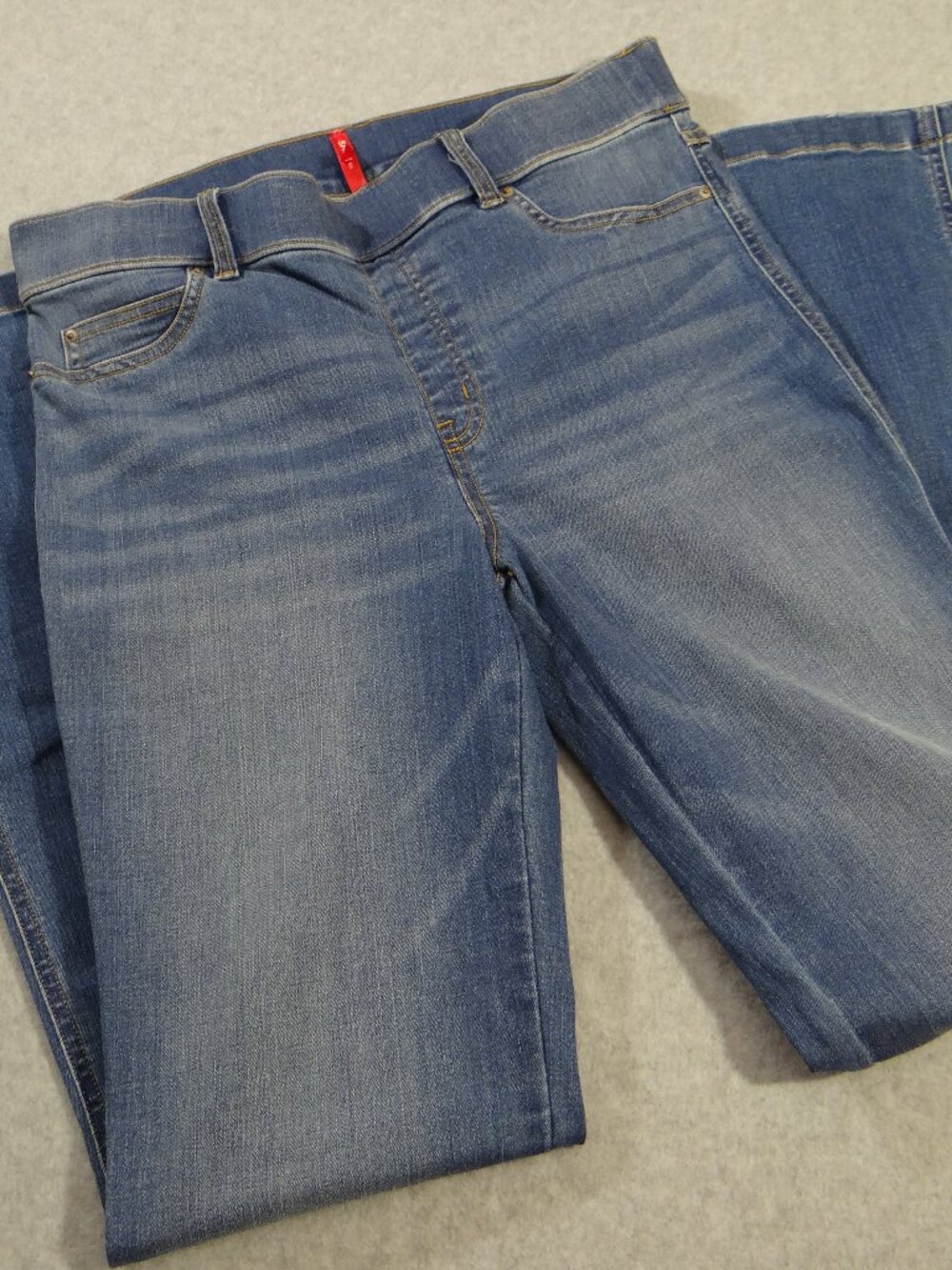 Women's Spanx Jeans/ Jeggings